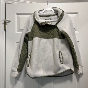 Abercrombie & Fitch Quilted Sweatshirt - Green and Cream